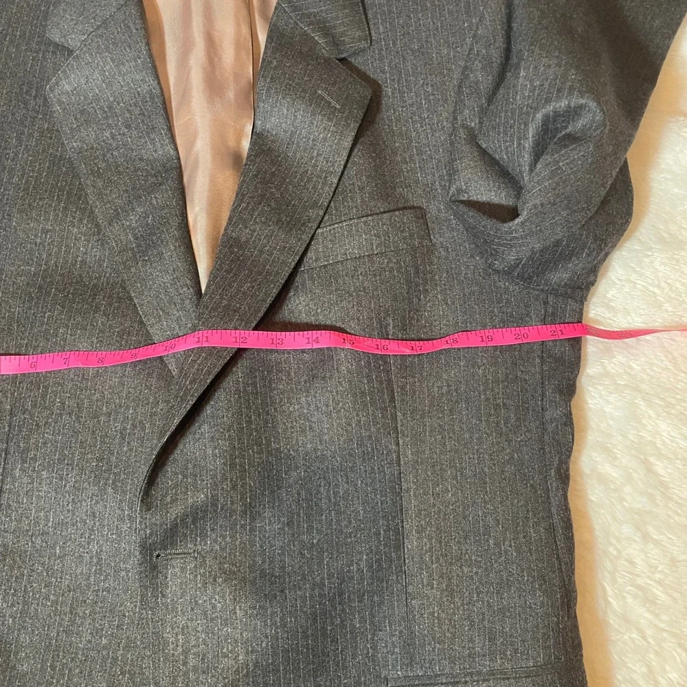 VTG English Manor 43L Blazer 100 Pure Wool Pinstripe Charcoal Gray Dark Academia